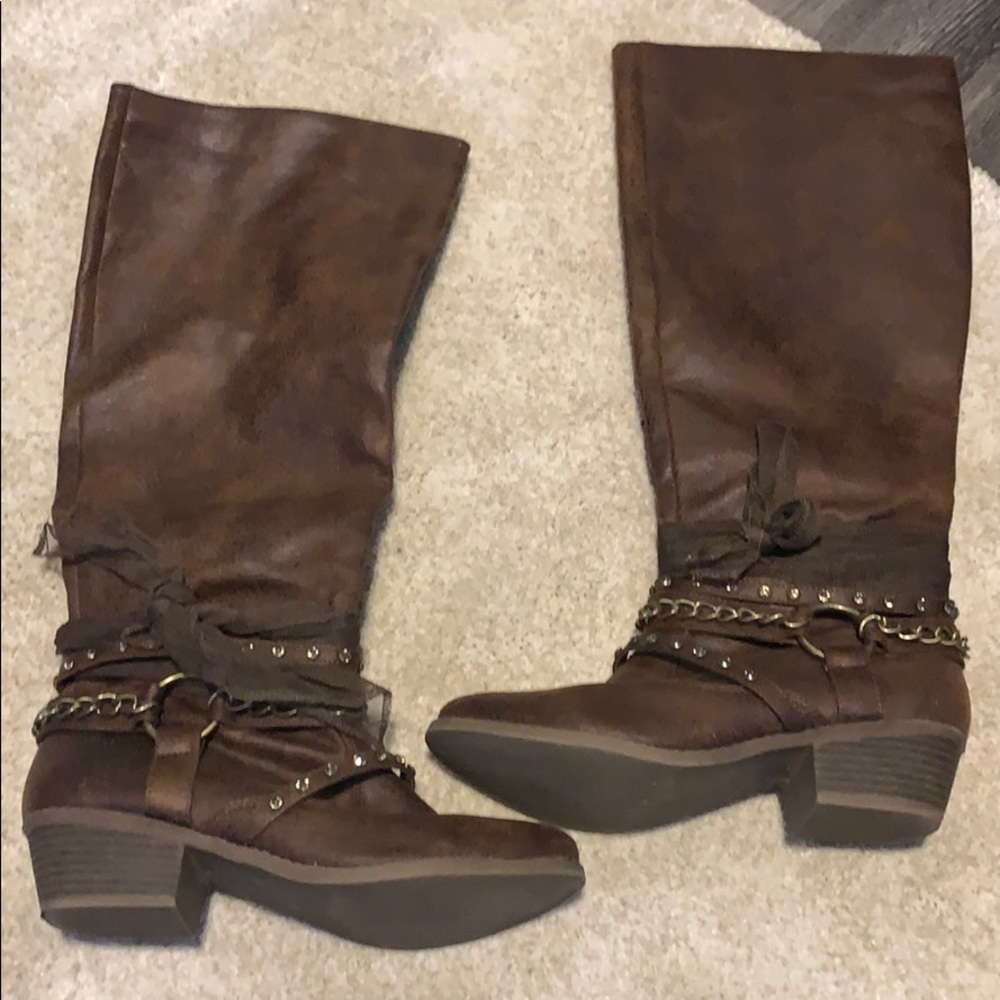 Boots